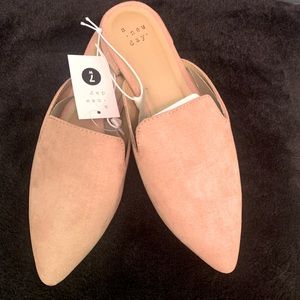Pink faux suede mule NWT 7